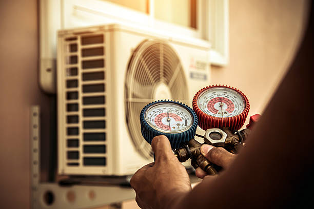 Professional Hvac technician working in Glenwood, NC